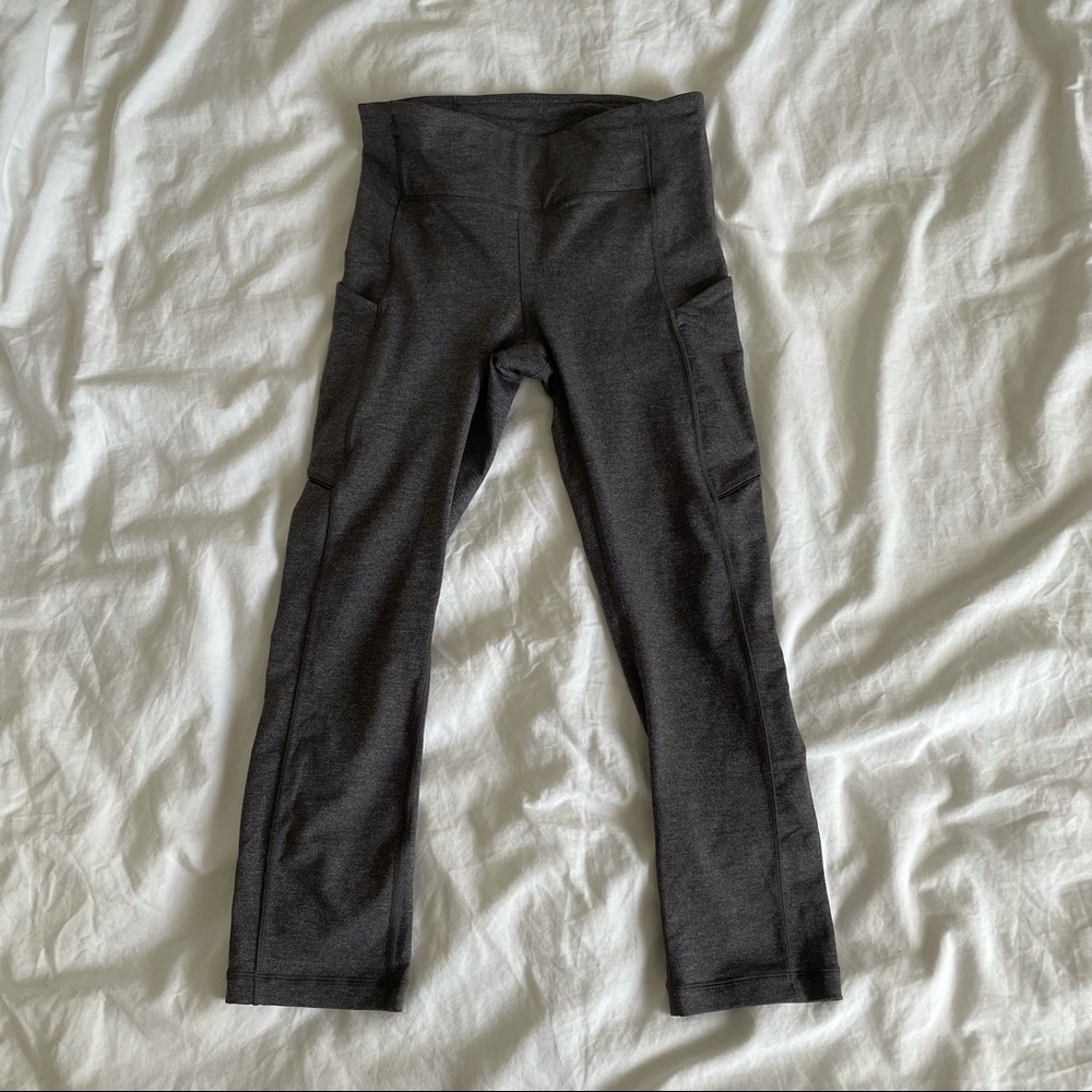 Lululemon grey leggings with pockets